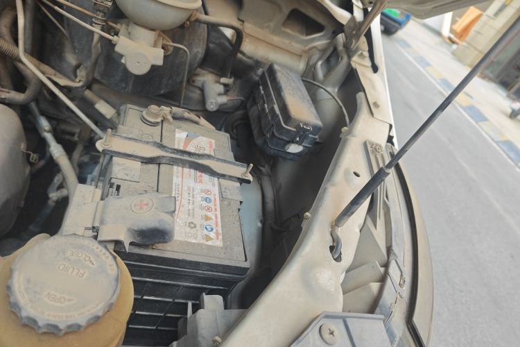 Used CHANGAN KAICHENG Ruixing M90 2016 2.0L Standard Version 4G94S Engine Bay Left