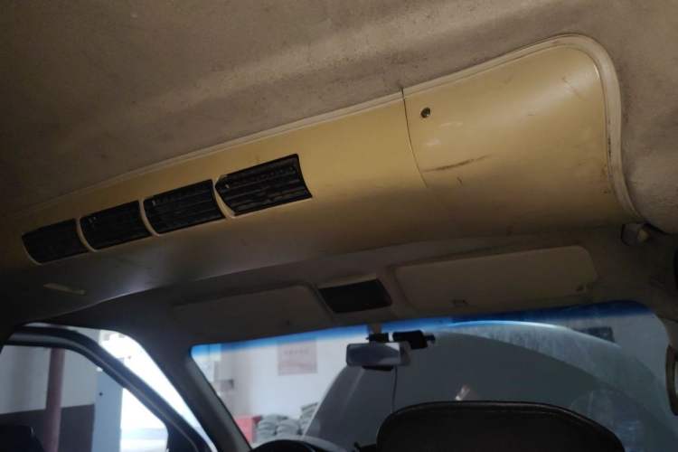 Used CHANGAN KAICHENG Ruixing M90 2016 2.0L Comfort Edition 4G94S Headliner