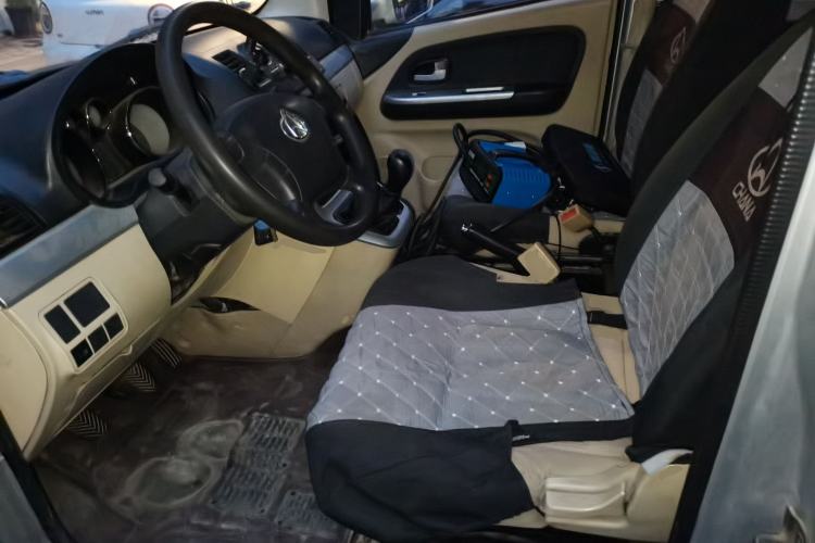 Used CHANGAN KAICHENG Ruixing M90 2016 2.0L Standard Version 4G94S Left Front Seat