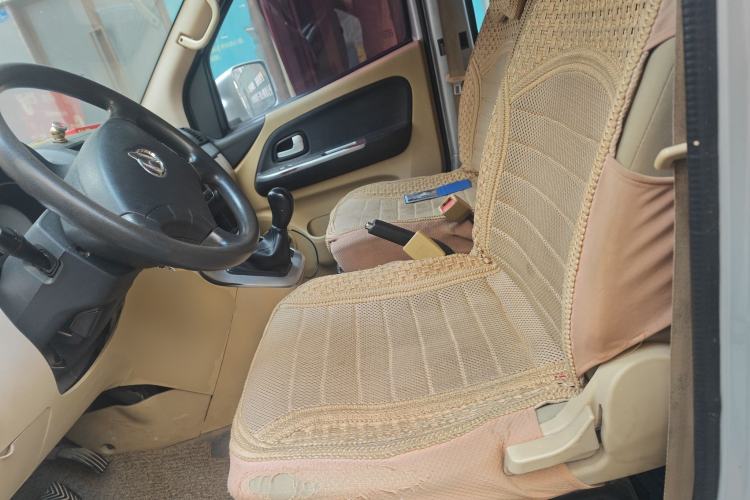 Used CHANGAN KAICHENG Ruixing M90 2016 2.0L Standard Version 4G94S Left Front Seat