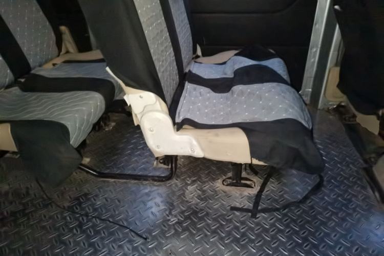 Used CHANGAN KAICHENG Ruixing M90 2016 2.0L Standard Version 4G94S Left Rear Seat