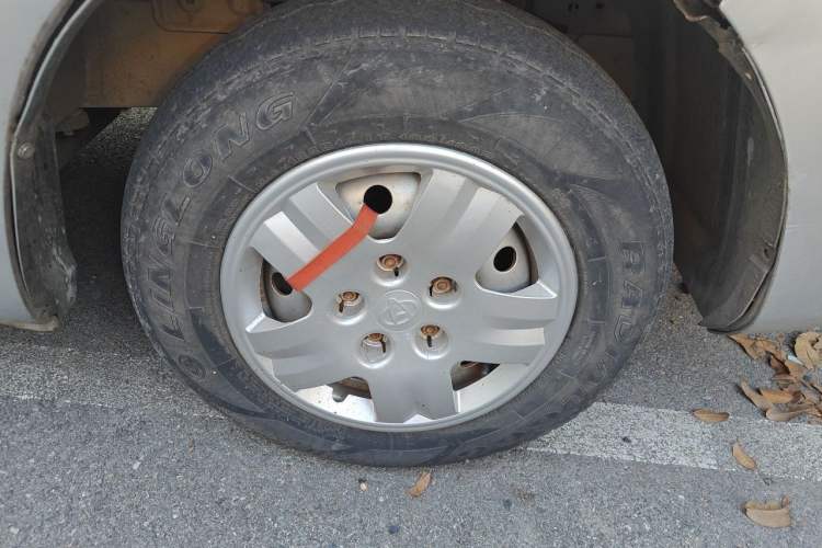 Used CHANGAN KAICHENG Ruixing M90 2016 2.0L Standard Version 4G94S Right Front Wheel Hub