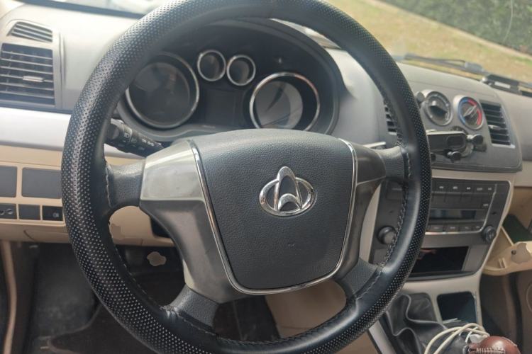 Used CHANGAN KAICHENG Ruixing M90 2016 2.0L Comfort Edition 4G94S Steering Wheel