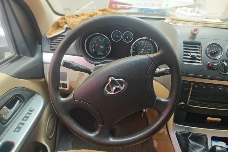 Used CHANGAN KAICHENG Ruixing M90 2016 2.0L Standard Version 4G94S Steering Wheel