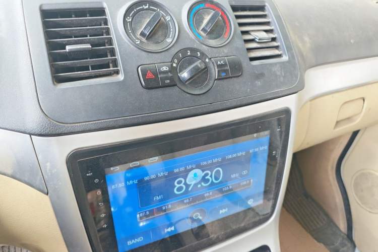 Used CHANGAN KAICHENG Ruixing M90 2016 2.0L Comfort Edition 4G94S Audio And AC Panel
