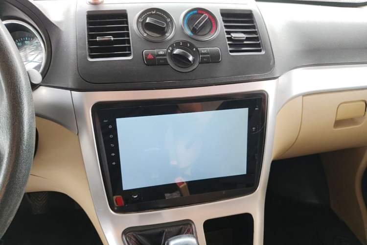 Used CHANGAN KAICHENG Ruixing M90 2016 2.0L Comfort Edition 4G94S Audio And AC Panel