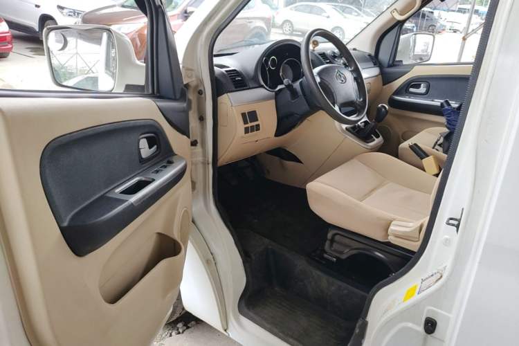 Used CHANGAN KAICHENG Ruixing M90 2016 2.0L Comfort Edition 4G94S Driver Seat
