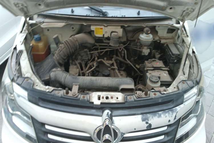 Used CHANGAN KAICHENG Ruixing M90 2016 2.0L Standard Version 4G94S Engine Bay