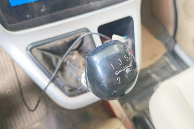Used CHANGAN KAICHENG Ruixing M90 2016 2.0L Comfort Edition 4G94S Gear Lever