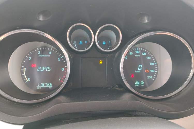 Used CHANGAN KAICHENG Ruixing M90 2016 2.0L Comfort Edition 4G94S Instrument Cluster