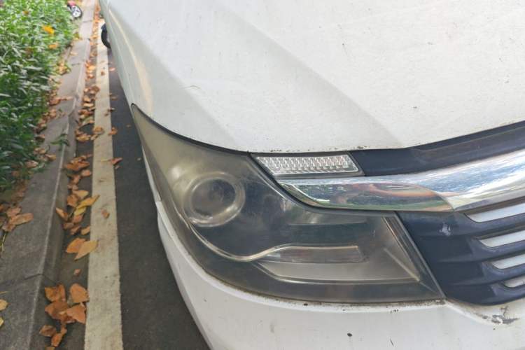 Used CHANGAN KAICHENG Ruixing M90 2016 2.0L Comfort Edition 4G94S Right Front Headlight