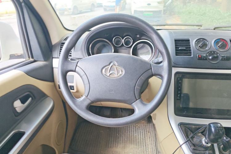 Used CHANGAN KAICHENG Ruixing M90 2016 2.0L Comfort Edition 4G94S Steering Wheel