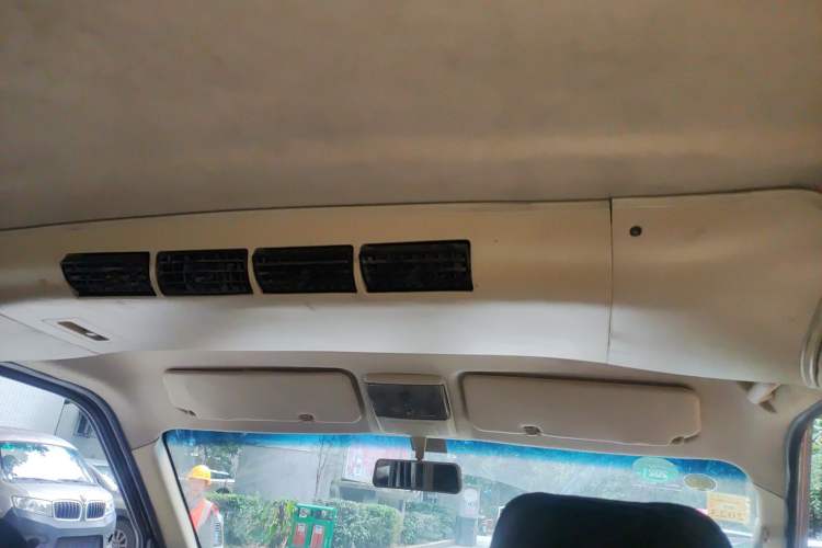 Used CHANGAN KAICHENG Ruixing M90 2017 2.0L Value Edition 6-Seater Hatchback 4G94S Headliner
