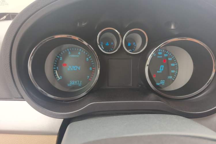 Used CHANGAN KAICHENG Ruixing M90 2017 2.0L Value Edition 7-Seater Hatchback 4G94S Instrument Cluster