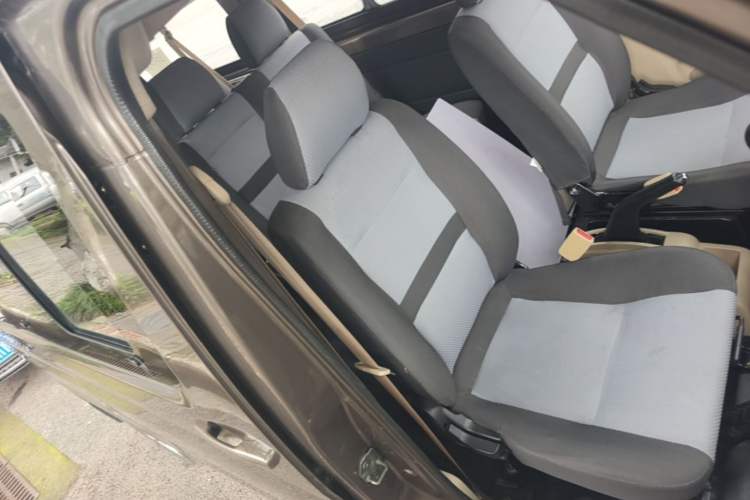 Used CHANGAN KAICHENG Ruixing M90 2017 2.0L Value Edition 7-Seater Hatchback 4G94S Right Front Seat