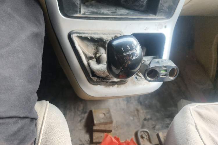 Used CHANGAN KAICHENG Ruixing M90 2017 2.0L Value Edition 6-Seater Hatchback 4G94S Gear Lever