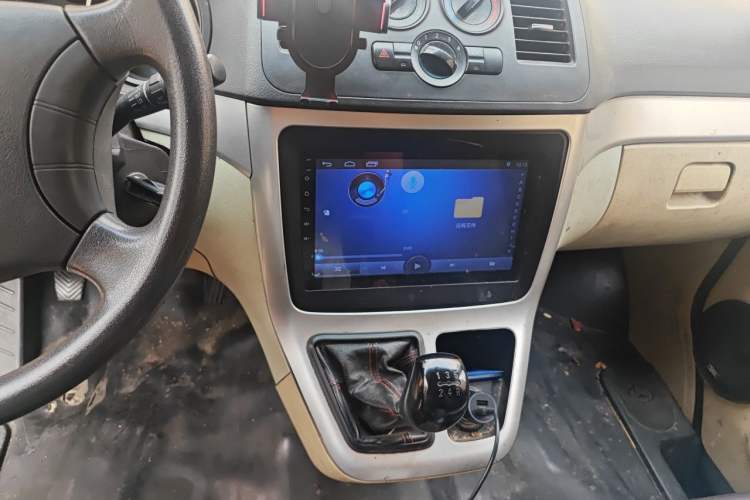 Used CHANGAN KAICHENG Ruixing M90 2017 2.0L Value Edition 6-Seater Hatchback 4G94S Audio And AC Panel
