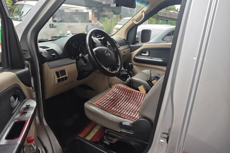 Used CHANGAN KAICHENG Ruixing M90 2017 2.0L Value Edition 6-Seater Hatchback 4G94S Driver Seat