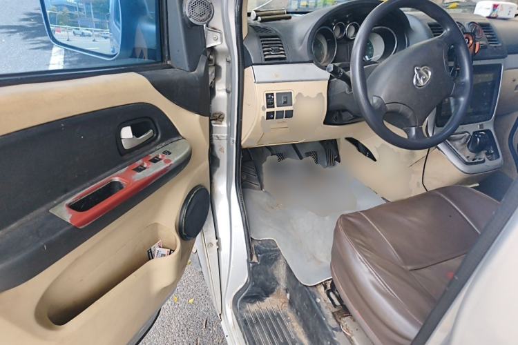 Used CHANGAN KAICHENG Ruixing M90 2017 2.0L Value Edition 6-Seater Hatchback 4G94S Driver Seat