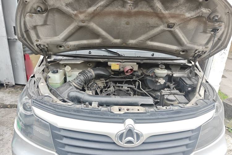 Used CHANGAN KAICHENG Ruixing M90 2017 2.0L Value Edition 6-Seater Hatchback 4G94S Engine Bay