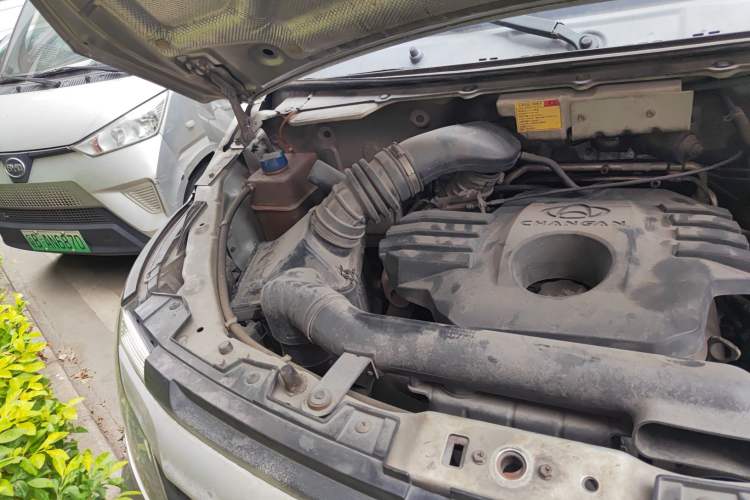 Used CHANGAN KAICHENG Ruixing M90 2017 2.0L Value Edition 6-Seater Hatchback 4G94S Engine Bay Right
