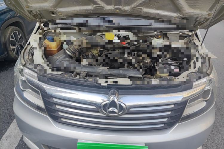 Used CHANGAN KAICHENG Ruixing M90 2017 2.0L Value Edition 6-Seater Hatchback 4G94S Engine Bay
