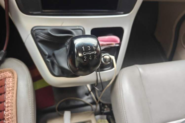 Used CHANGAN KAICHENG Ruixing M90 2017 2.0L Value Edition 6-Seater Hatchback 4G94S Gear Lever