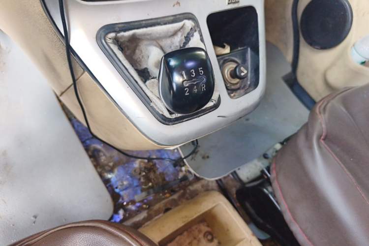 Used CHANGAN KAICHENG Ruixing M90 2017 2.0L Value Edition 6-Seater Hatchback 4G94S Gear Lever