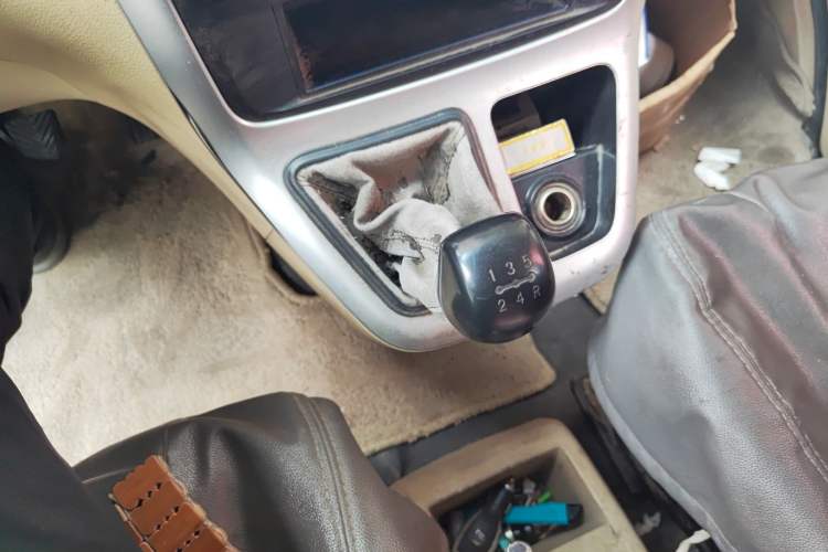 Used CHANGAN KAICHENG Ruixing M90 2017 2.0L Value Edition 6-Seater Hatchback 4G94S Gear Lever