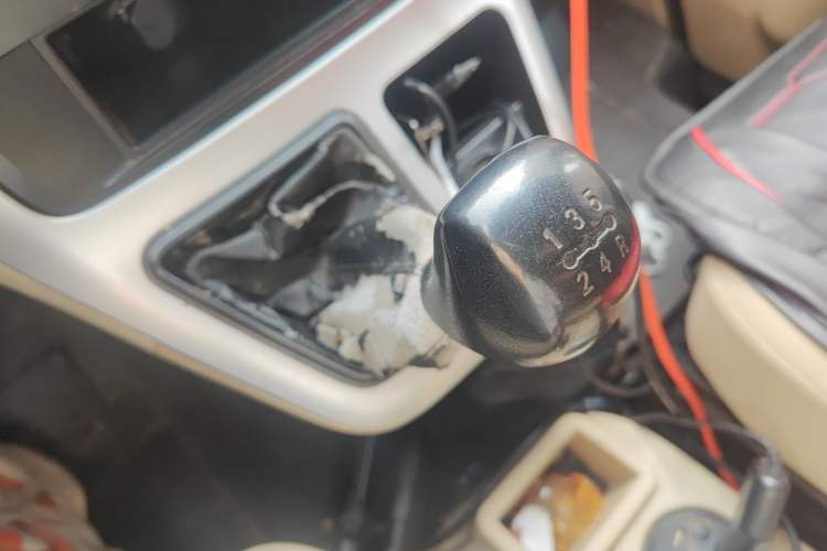 Used CHANGAN KAICHENG Ruixing M90 2017 2.0L Value Edition 6-Seater Hatchback 4G94S Gear Lever