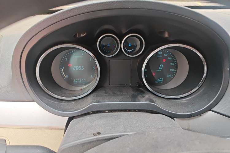 Used CHANGAN KAICHENG Ruixing M90 2017 2.0L Value Edition 6-Seater Hatchback 4G94S Instrument Cluster