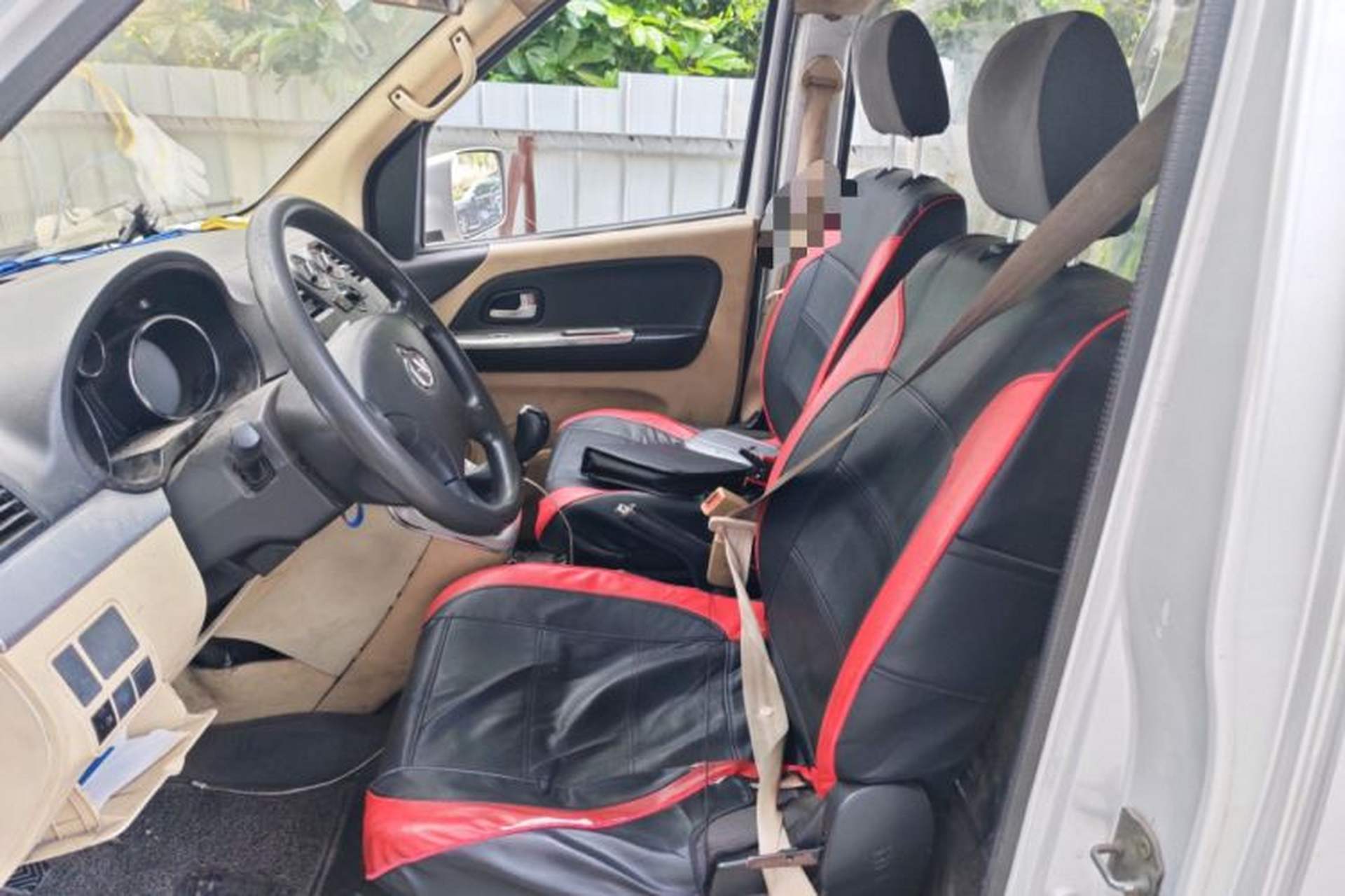 Used CHANGAN KAICHENG Ruixing M90 2017 2.0L Value Edition High-Roof 6-Seater Dual-Swing Doors 4G94S Left Front Seat