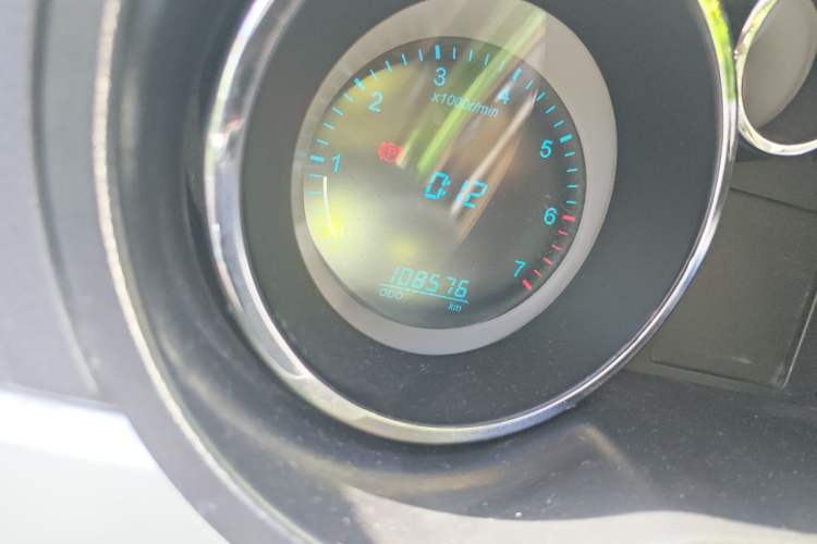 Used CHANGAN KAICHENG Ruixing M90 2017 2.0L Value Edition 6-Seater Hatchback 4G94S Odometer Close Up