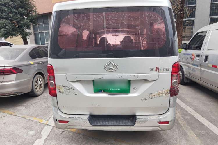 Used CHANGAN KAICHENG Ruixing M90 2017 2.0L Value Edition 6-Seater Hatchback 4G94S Rear