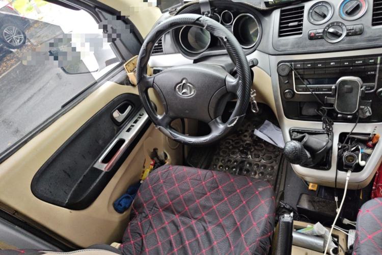 Used CHANGAN KAICHENG Ruixing M90 2017 2.0L Value Edition High-Roof 6-Seater Dual-Swing Doors 4G94S Steering Wheel
