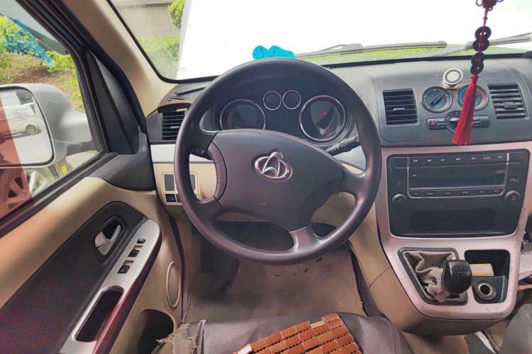 Used CHANGAN KAICHENG Ruixing M90 2017 2.0L Value Edition 6-Seater Hatchback 4G94S Steering Wheel