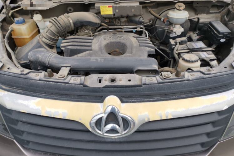 Used CHANGAN KAICHENG Ruixing M90 2018 2.0L Value-Added High-Roof Double-Door 6-Seater 4G94S Engine Bay