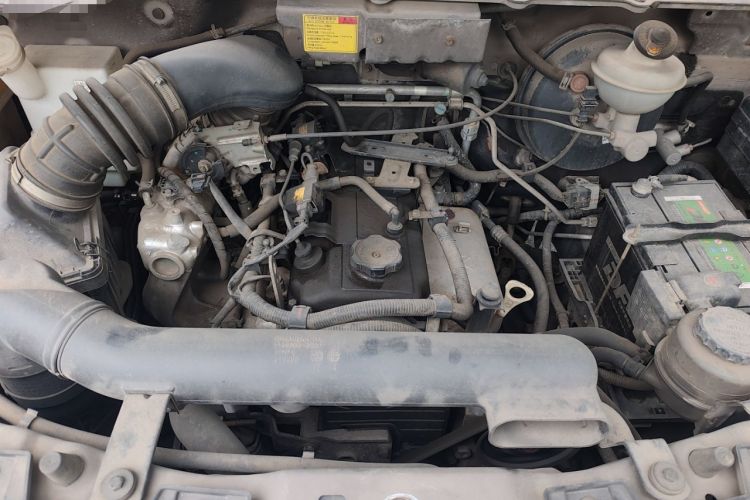Used CHANGAN KAICHENG Ruixing M90 2018 2.0L Value-Added Flat-Top Liftback 6-Seater 4G94S Engine Bay