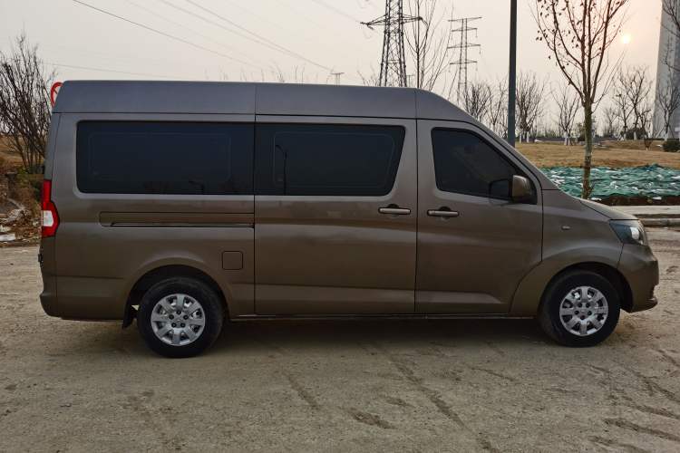 Used CHANGAN KAICHENG Ruixing M90 2018 2.0L Value-Added High-Roof Double-Door 6-Seater 4G94S Exterior 2