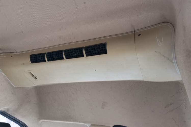Used CHANGAN KAICHENG Ruixing M90 2018 2.0L Value-Added High-Roof Double-Door 6-Seater 4G94S Headliner