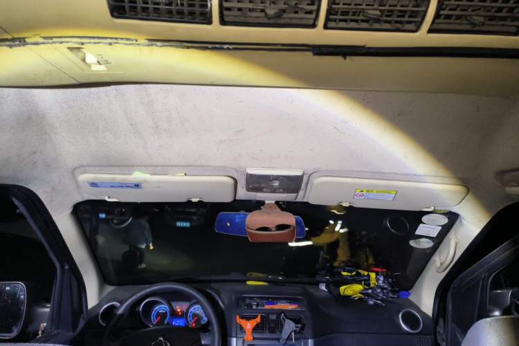Used CHANGAN KAICHENG Ruixing M90 2018 2.0L Value-Added High-Roof Double-Door 6-Seater 4G94S Headliner