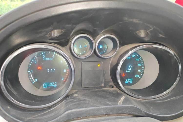 Used CHANGAN KAICHENG Ruixing M90 2018 2.0L Value-Added CNG Flat-Roof Hatchback with 6 Seats Model 4G94S Instrument Cluster