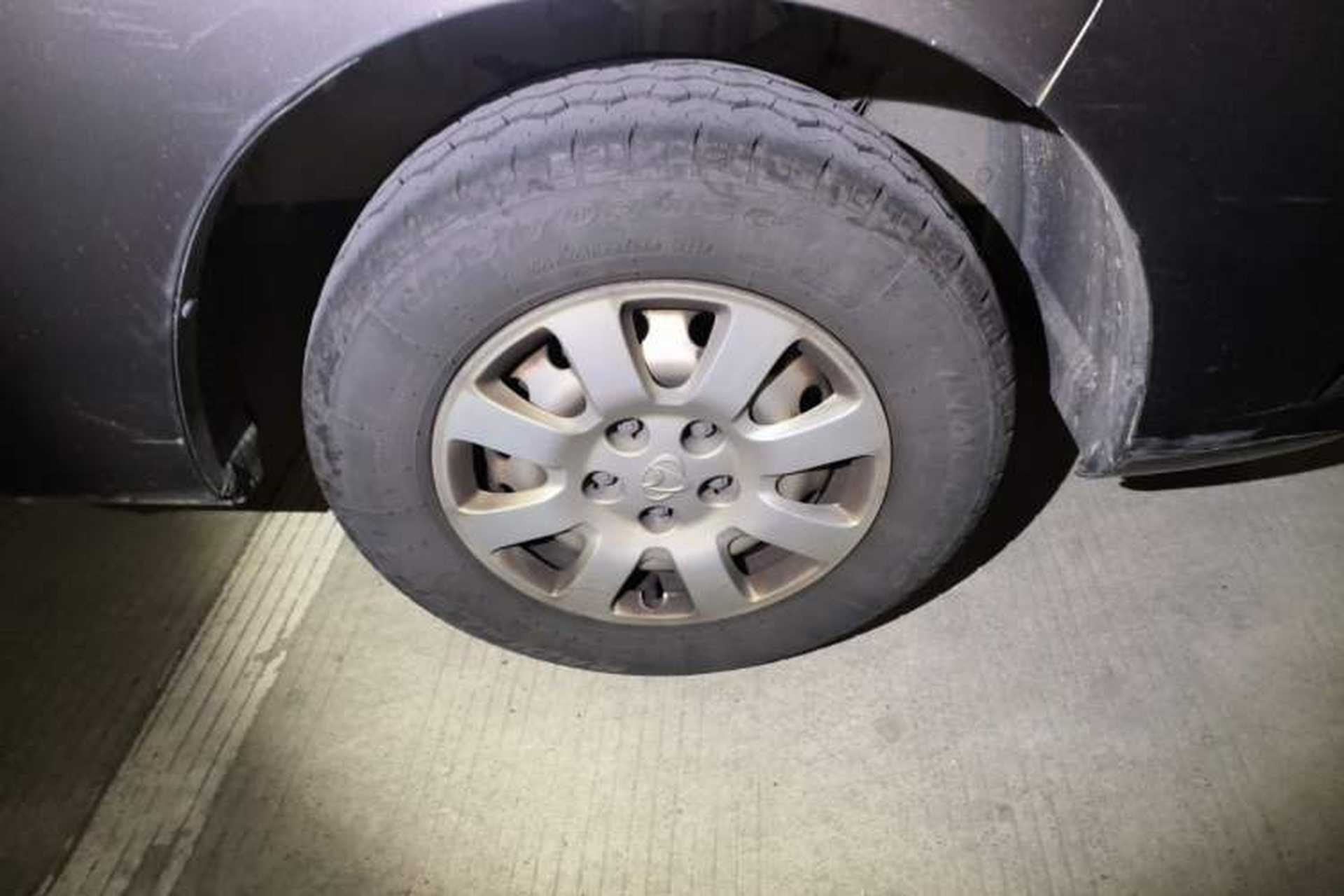 Used CHANGAN KAICHENG Ruixing M90 2018 2.0L Value-Added High-Roof Double-Door 6-Seater 4G94S Right Front Wheel Hub
