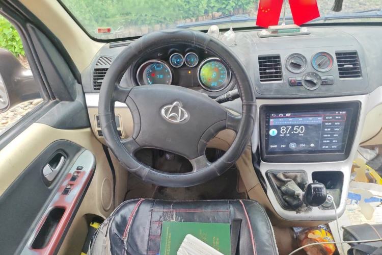 Used CHANGAN KAICHENG Ruixing M90 2018 2.0L Value-Added CNG Flat-Roof Hatchback with 6 Seats Model 4G94S Steering Wheel