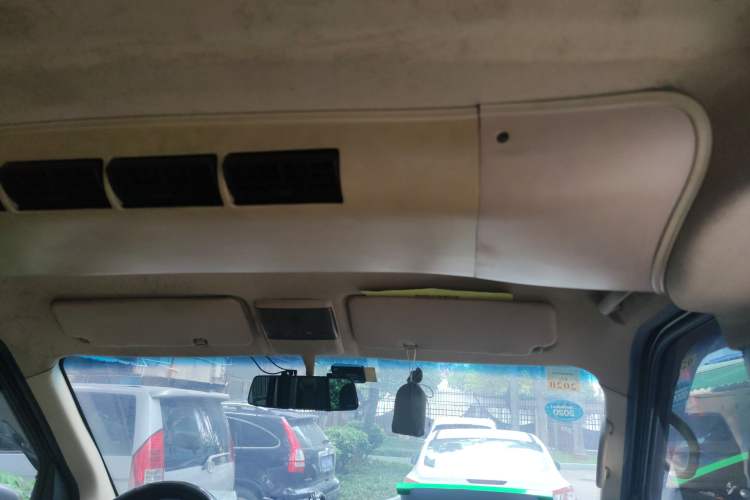 Used CHANGAN KAICHENG Ruixing M90 2018 2.0L Value-Added Flat-Top Liftback 6-Seater 4G94S Headliner