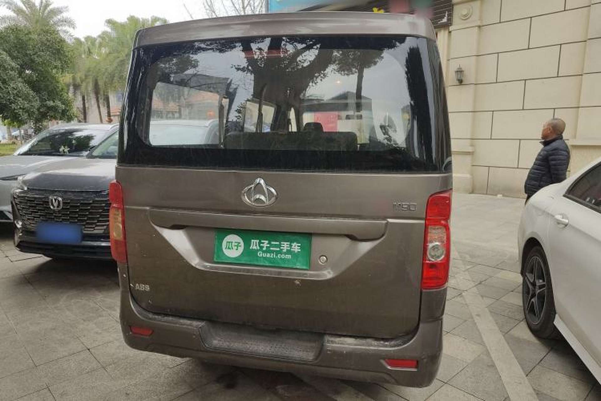 Used CHANGAN KAICHENG Ruixing M90 2018 2.0L Value-Added Flat-Top Liftback 6-Seater 4G94S Rear