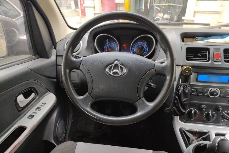 Used CHANGAN KAICHENG Ruixing M90 2018 2.0L Value-Added Flat-Top Liftback 6-Seater 4G94S Steering Wheel