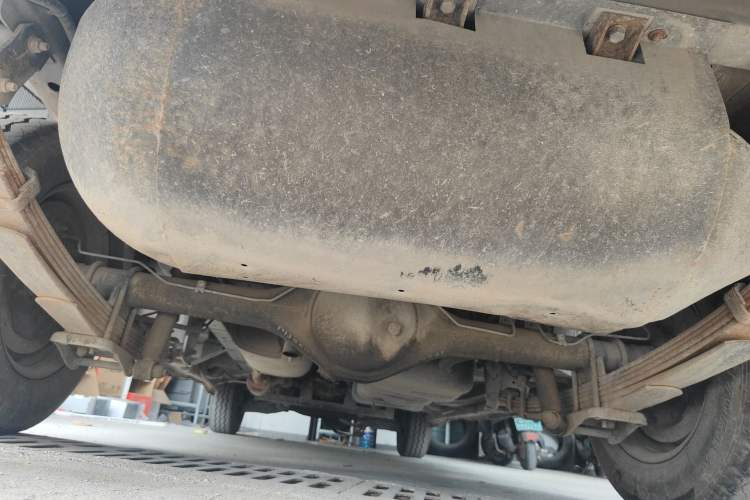Used CHANGAN KAICHENG Ruixing M90 2018 2.0L Standard Edition Flat-Top Liftback 6-Seater 4G94S Chassis Rear