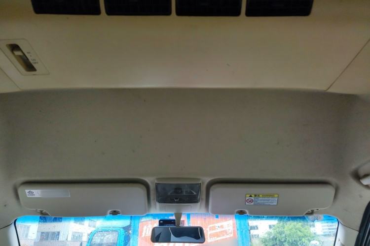 Used CHANGAN KAICHENG Ruixing M90 2018 2.0L Standard Version High-Roof Double-Door 6-Seater 4G94S Headliner