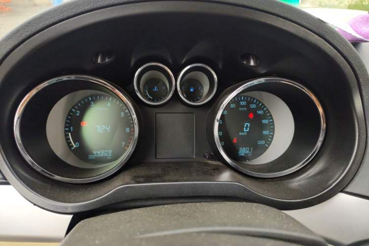 Used CHANGAN KAICHENG Ruixing M90 2018 2.0L Standard Version High-Roof Double-Door 6-Seater 4G94S Instrument Cluster